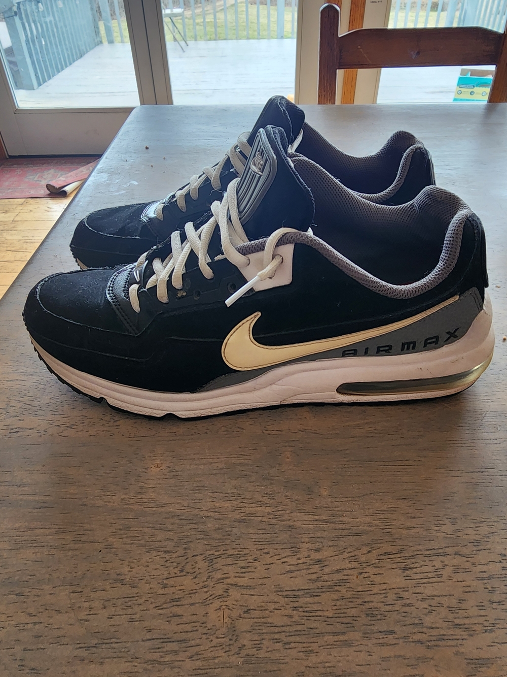 Nike Air Max Black/White Men's Sneakers